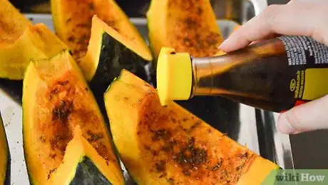 Imagen titulada Bake Kabocha Squash Step 14