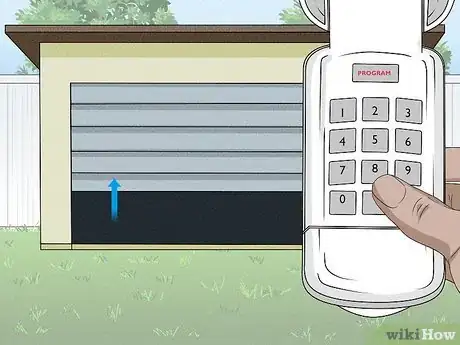 Imagen titulada Program a Garage Door Opener Step 13