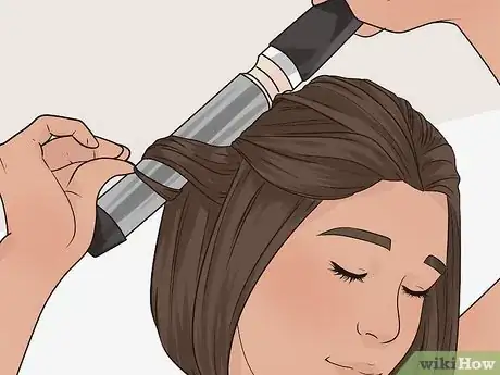 Imagen titulada Wear a Headband with Short Hair Step 5