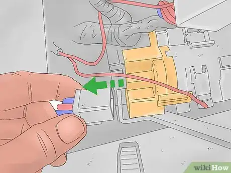 Imagen titulada Hotwire a Car Step 4