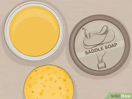 Imagen titulada Remove Jean Stains from Leather Step 2