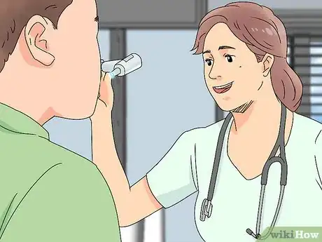 Imagen titulada Get a Fish Bone Out of Your Throat Step 2