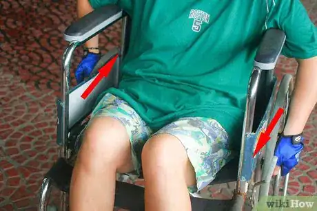 Imagen titulada Use a Manual Wheelchair Step 5