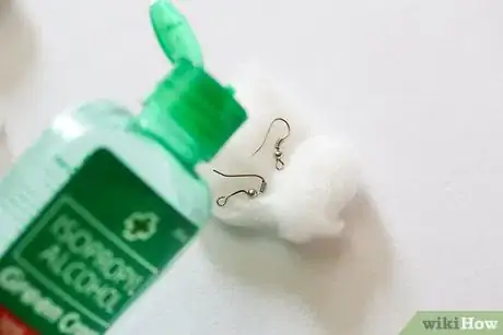 Imagen titulada Make Your Own Earrings Step 2