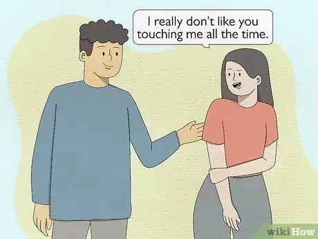 Imagen titulada Act Around a Guy You Think Likes You Step 9