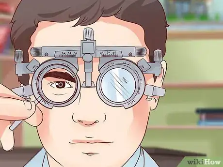 Imagen titulada Do an Eye Exam Step 9