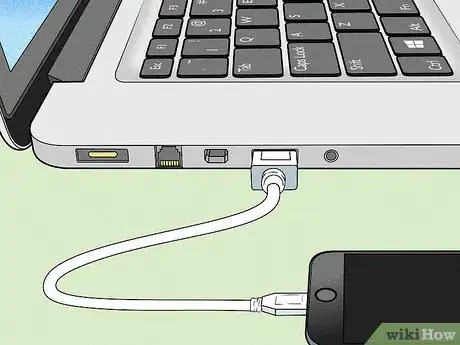 Imagen titulada Put a SIM Card Into an iPhone Step 11
