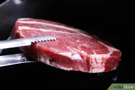 Imagen titulada Cook Ribeye Steak in the Oven Step 7