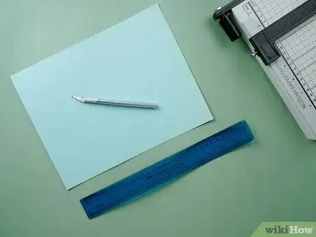 Imagen titulada Cut a Straight Line Step 1