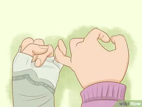 Imagen titulada Get a Sagittarius Man to Forgive You Step 5