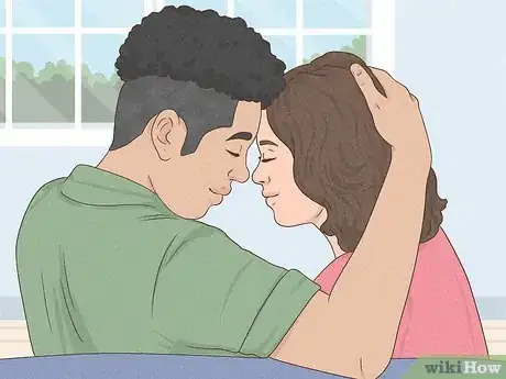 Imagen titulada Get a Girl with Trust Issues to Trust You Step 4