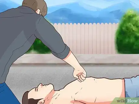 Imagen titulada Assess Level of Consciousness During First Aid Step 12