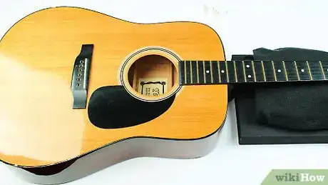 Imagen titulada Change Guitar Strings Step 1