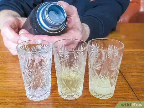Imagen titulada Serve Limoncello Step 11