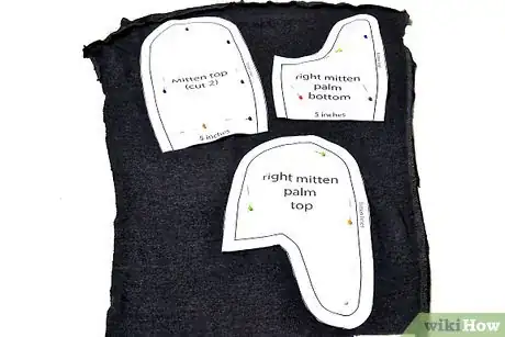 Imagen titulada Make Mittens from Old Sweaters Step 10