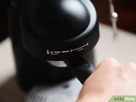 Imagen titulada Make an Espresso Like Starbucks Step 4