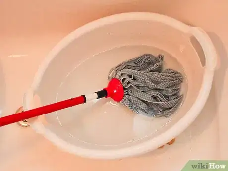 Imagen titulada Clean Mops Step 2