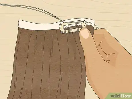 Imagen titulada Sew Hair Extensions to a Clip Step 4