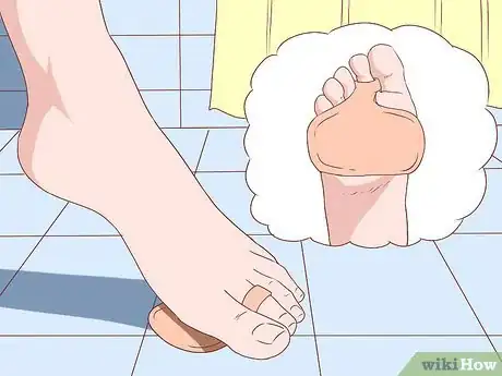 Imagen titulada Get Rid of Calluses on Feet Step 3