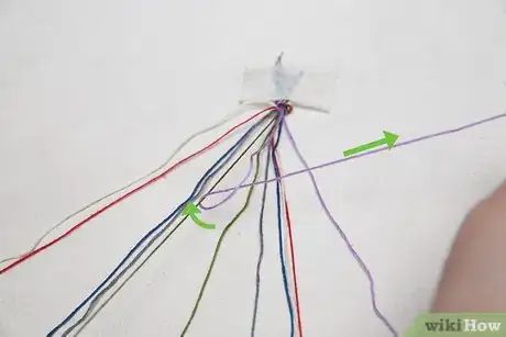 Imagen titulada Make Bracelets out of Thread Step 13