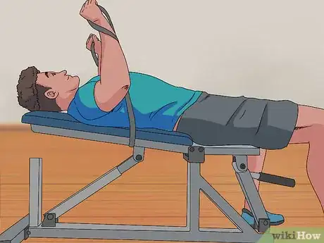 Imagen titulada Do Chest Flies Step 6