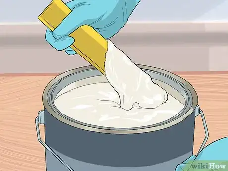 Imagen titulada Thin Latex Paint Step 3