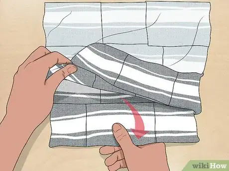 Imagen titulada Make a Cat Bed from an Old Sweater Step 18