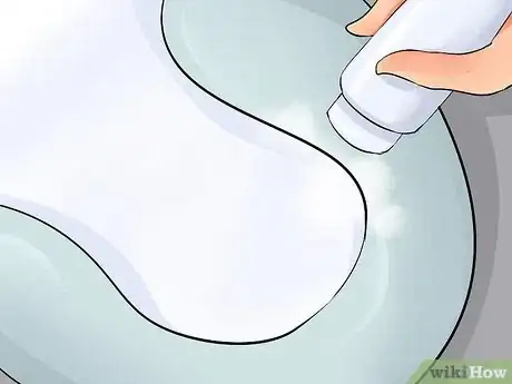 Imagen titulada Position a Bedpan Step 6