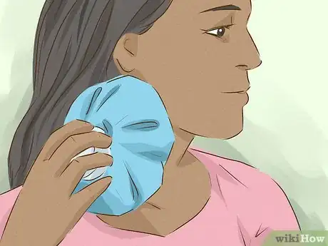 Imagen titulada Hide a Hickey Step 10