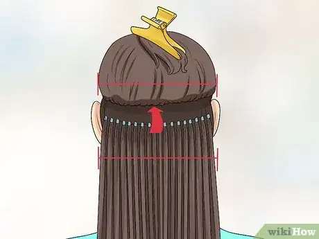 Imagen titulada Cut Hair Extensions Step 12