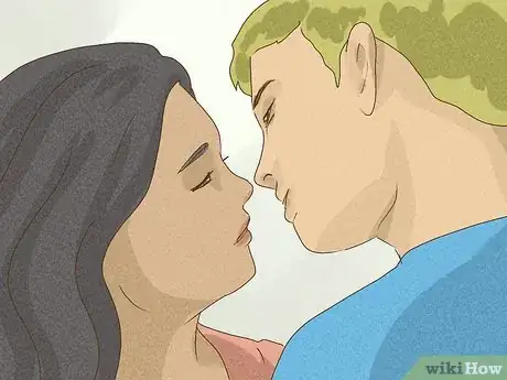 Imagen titulada Have a Memorable First Kiss Step 7