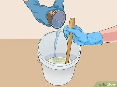 Imagen titulada Thin Latex Paint Step 6