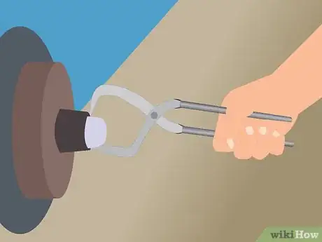 Imagen titulada Use Brake Spring Pliers Step 7