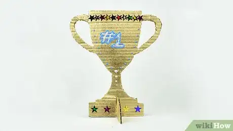 Imagen titulada Make a Trophy Step 29