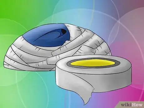 Imagen titulada Create a Fake Pregnancy Belly Step 2
