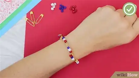 Imagen titulada Make a Charm Bracelet Step 12
