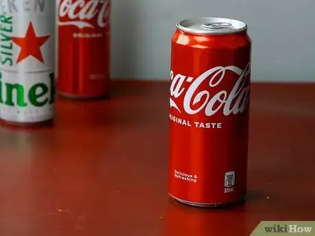 Imagen titulada Disguise Your Beer Can With a Soda Can Step 9