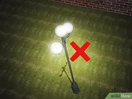 Imagen titulada Attract Fireflies Step 6