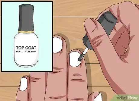 Imagen titulada Make Holographic Nails Step 20