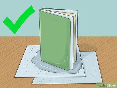 Imagen titulada Dry a Wet Book Step 5