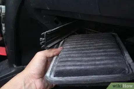 Imagen titulada Clean Car AC Vents Step 5
