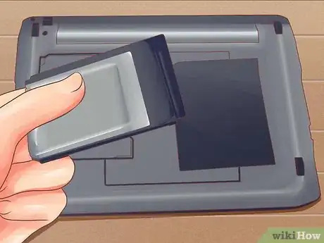 Imagen titulada Recover Data from the Hard Drive of a Dead Laptop Step 13