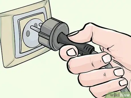 Imagen titulada Clean a Vacuum Step 2