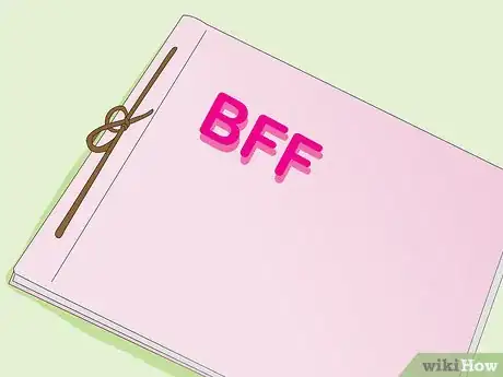 Imagen titulada Make a Best Friends Scrapbook Step 2