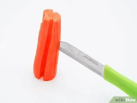 Imagen titulada Make Carrot Flowers Step 2