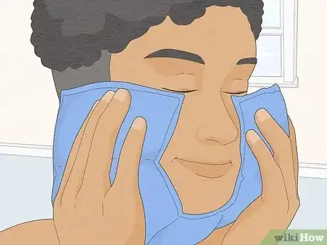 Imagen titulada Cover Vitiligo Patches with Makeup Step 15