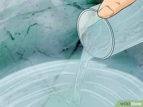 Imagen titulada Clean Cultured Marble Step 7