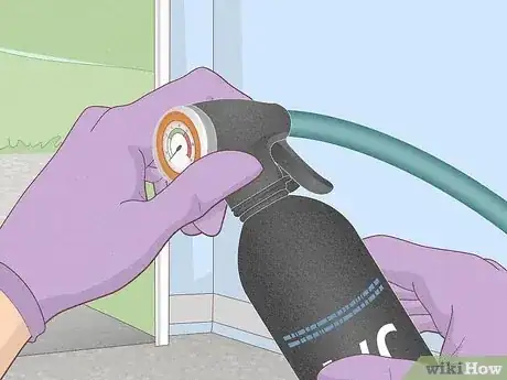 Imagen titulada Recharge the Air Conditioner in a Car Step 17