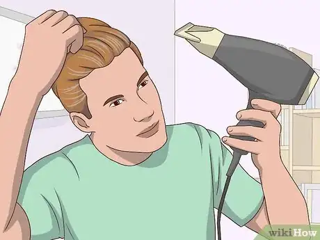 Imagen titulada Apply a Color Rinse Step 7