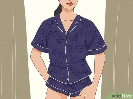 Imagen titulada Dress for Your Husband in Bed Step 5